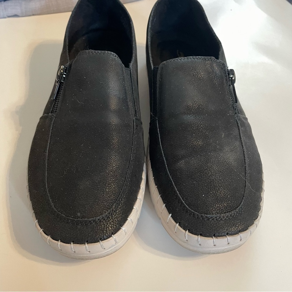 Easy Street Womens Bowen Faux Suede Slip-On Loafers Black Casual Size 7.5 - Picture 2 of 12